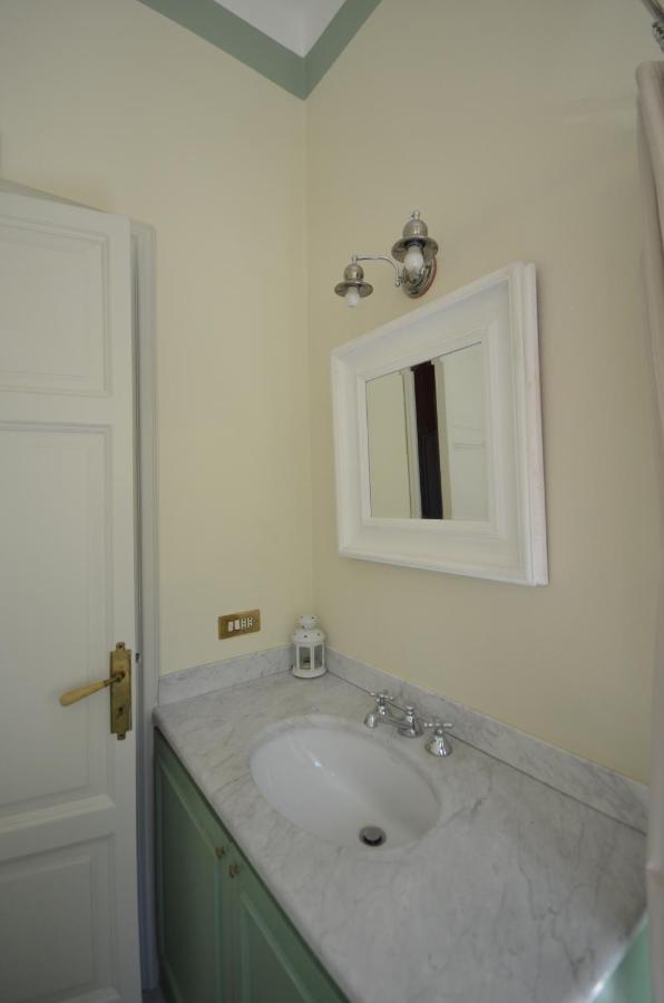 Varenna Villa Ranierihome Екстериор снимка